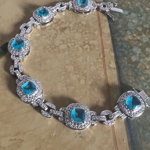 Bracelet NWT.  BLUE Safire 925 Sterling, Silver.